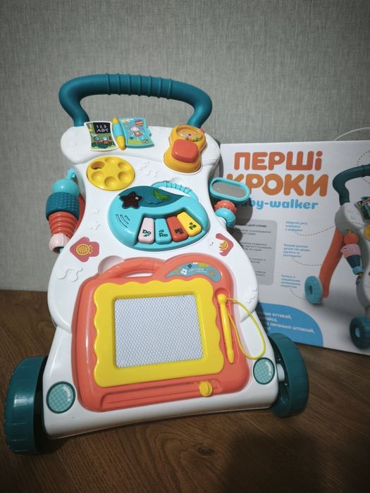 Ходунки-каталка дитячі в ідеальному стані  "Перші кроки"