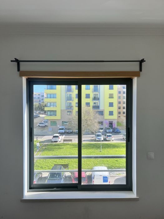 Varão cortinado extensível
