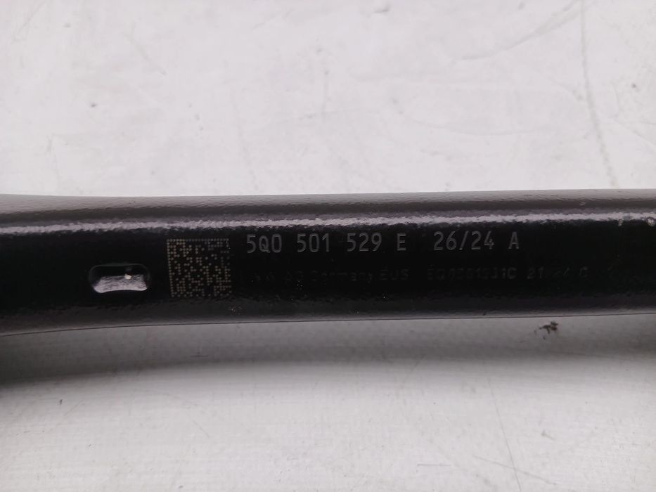 Braço de suspensão trás esquerdo AUDI Q3 (F3B)