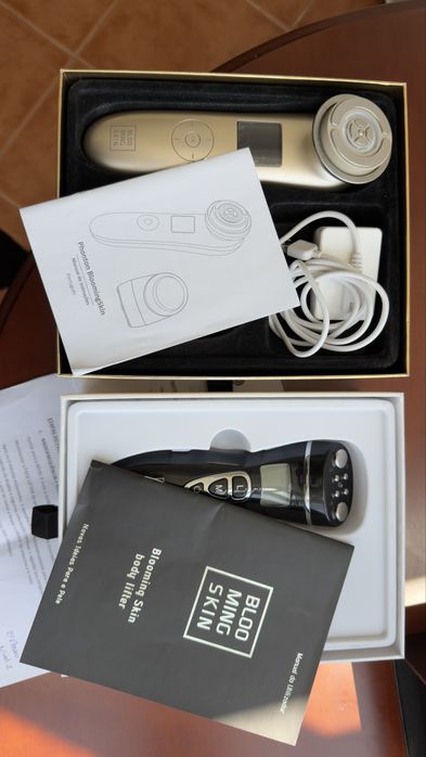 Kit Blooming Skin Profissional – 2 Aparelhos de Radiofrequência Facial | Como Novos |