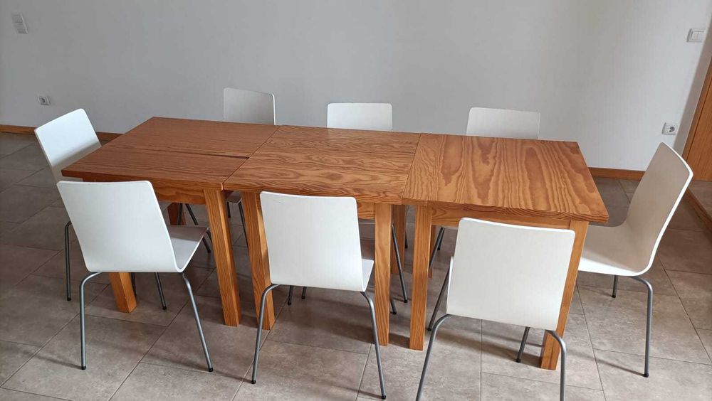 Mesa maciça em pinho