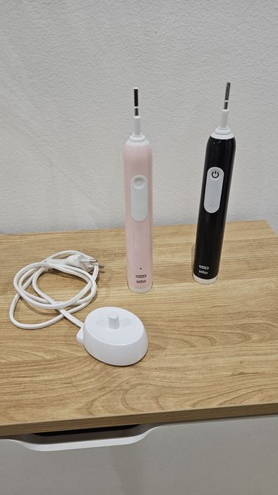 2 Escovas elétricas Braun (ORAL-B PRO Series 1)