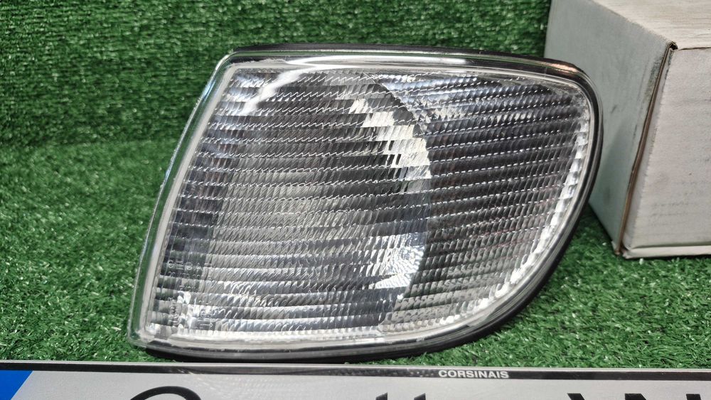 Pisca Farolim Frente Esquerdo Branco Audi A6 C4 1994 a 1998 Ref. 103F02201211 - Novo