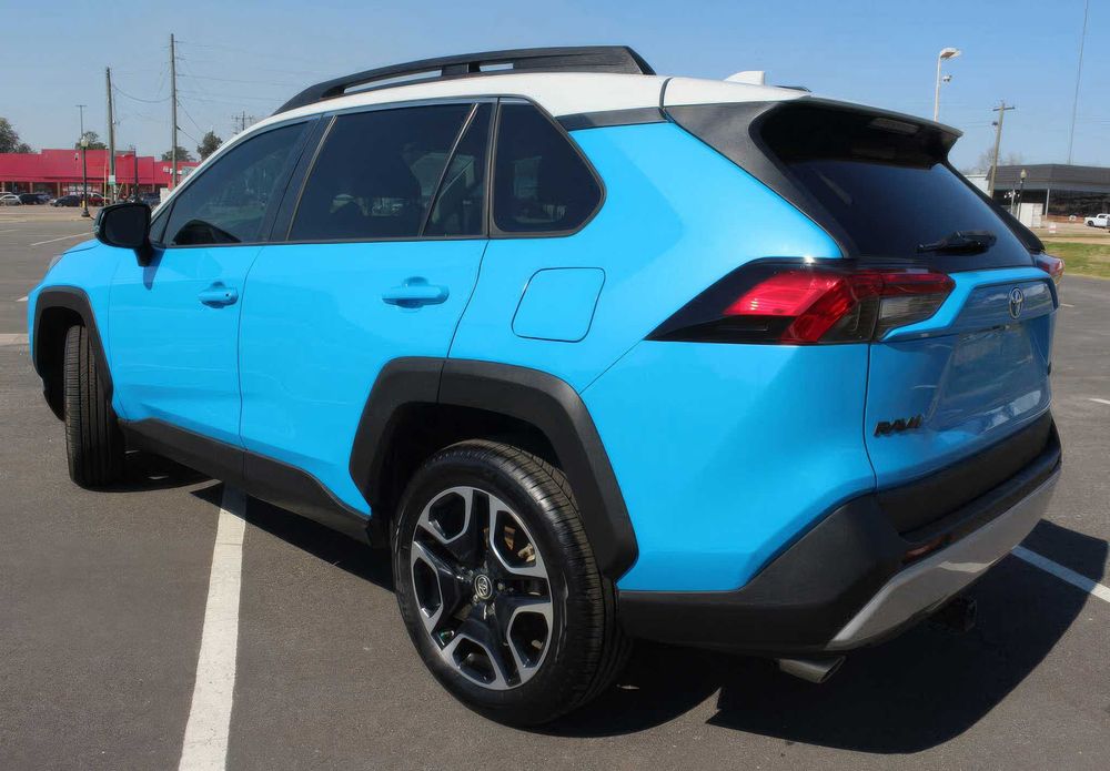 Toyota RAV4 Adventure      2019