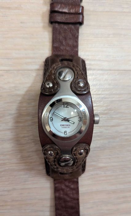 Часы женские DIESEL DZ5026 кожа