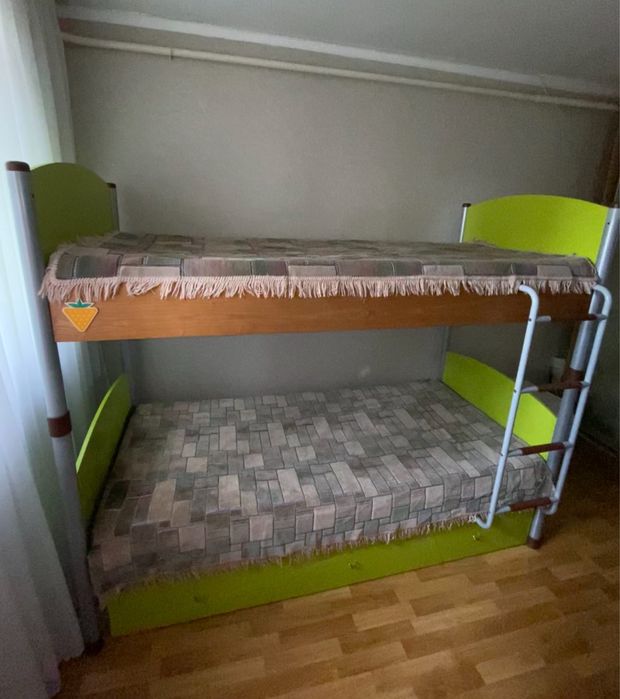 Ліжко двох поверхове