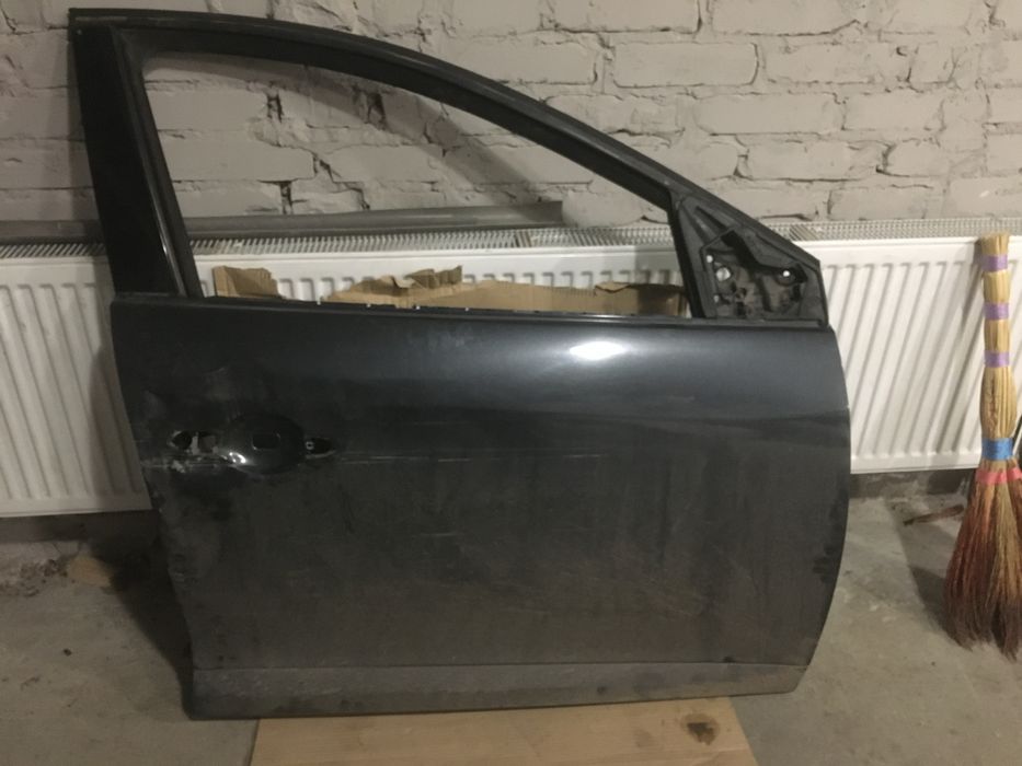 Продам двері на MEGAN 3 2008-2016 універсал