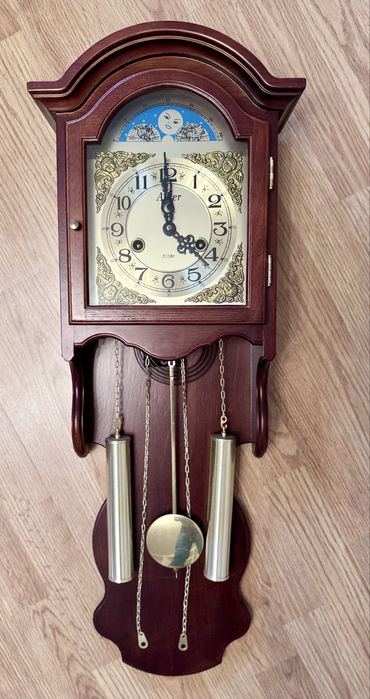 Настінний годинник ADLER