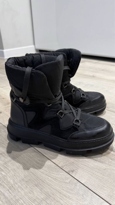 Жіночі зимові черевики