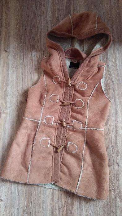 Stylowy kożuszek bezrękawnik Fishbone r. S od New Yorker