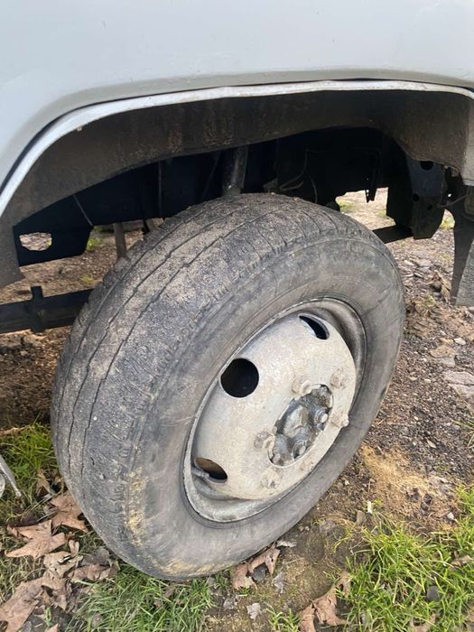 Зіл бичок евакуатор