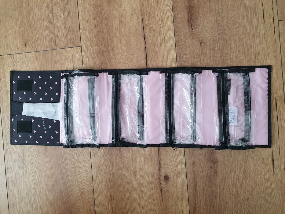 Kosmetyczka Mary Kay czarna zwijana