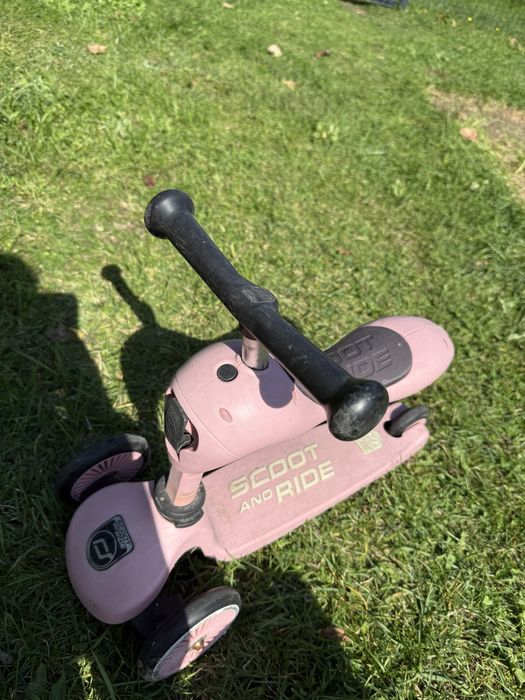 Rowerek biegowy hulajnoga scoot and ride różowa
