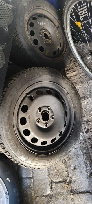 Koła zimowe Dunlop 4sztuki 205/55/16 Skoda Octavia i inne vag