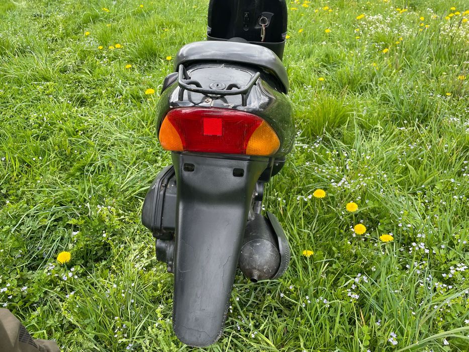 Скутер Suzuki Lets2