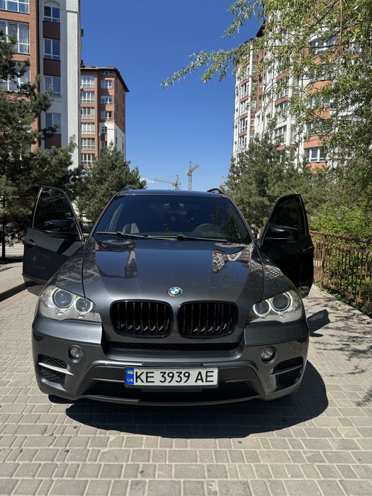Продам BMW x5 e70 35d