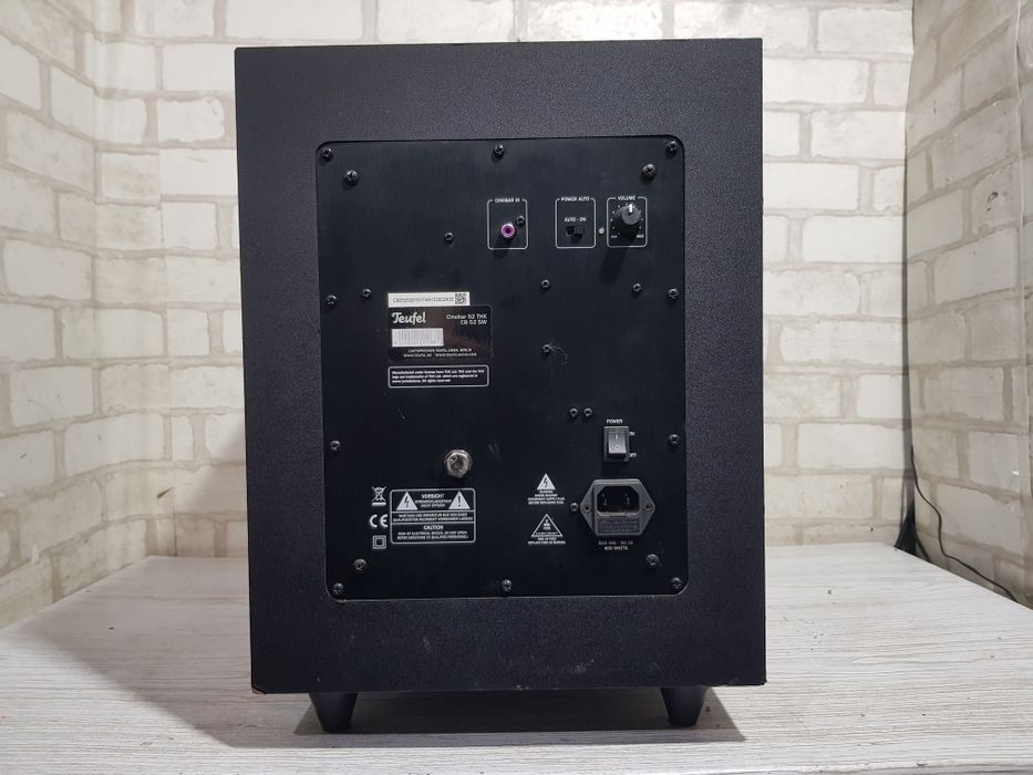 Активний сабвуфер TEUFEL CB 52 SW, 250 Вт, D клас! б/у з Німеччини