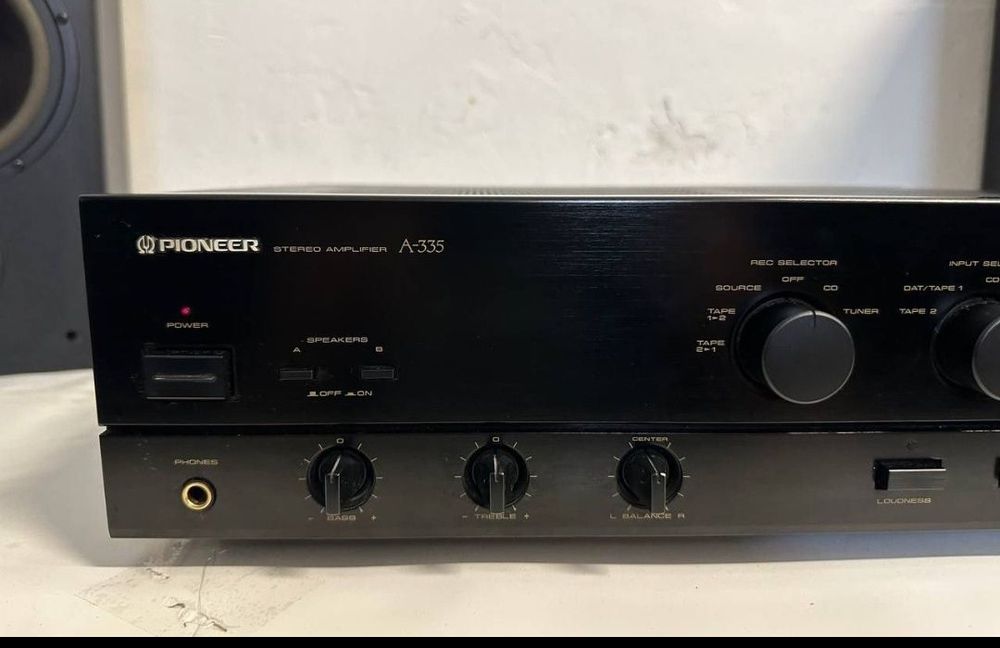 Wzmacniacz stereo Pioneer A-335, 2*90 Watt, Japan