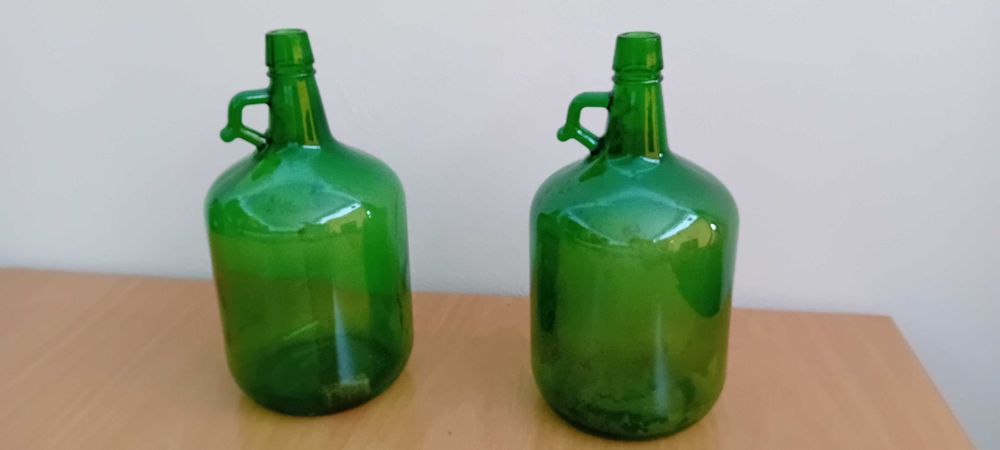Dois Garrafões Antigos de Vidro Vintage