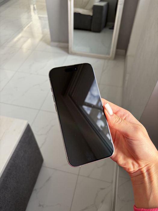 Телефон iPhone 15 PRO