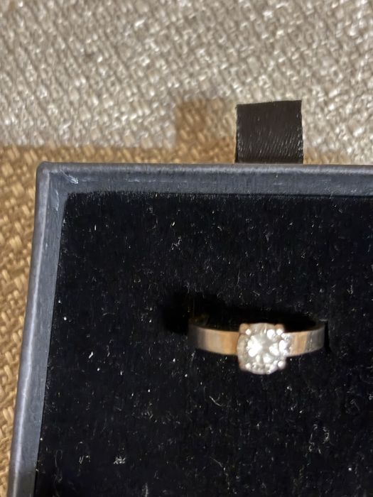 Каблучка, біле золото з діамантом 0,81 карат