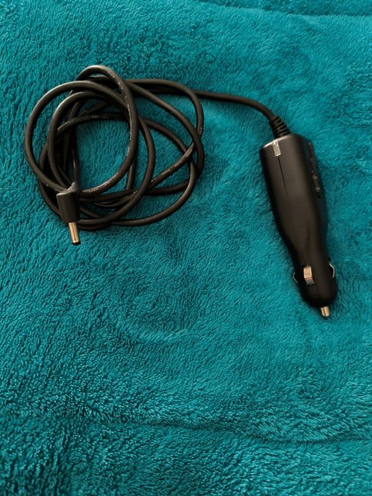 Adaptador ao isqueiro do carro
