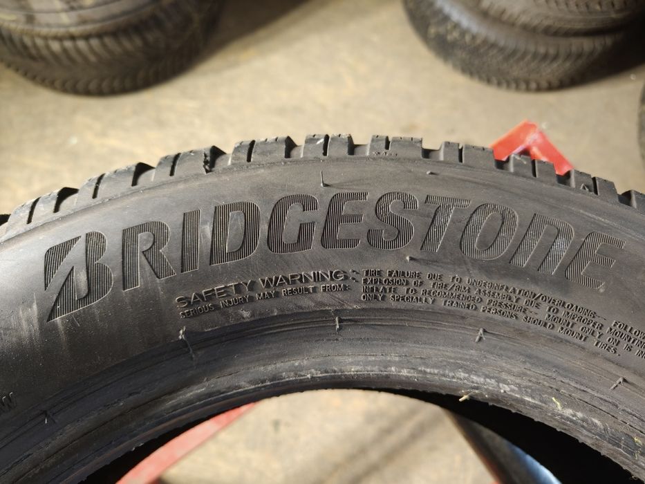 195/60R16 89H Bridgestone Blizzak LM005          Z30/170C