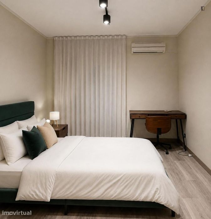 Quarto - localizado em Faro