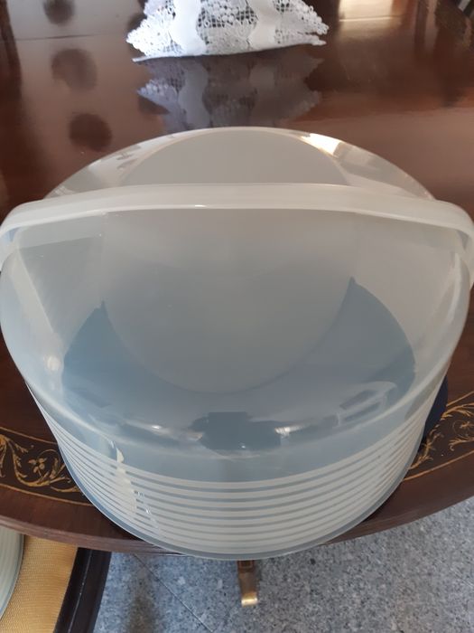 Caixa para bolos Tupperware