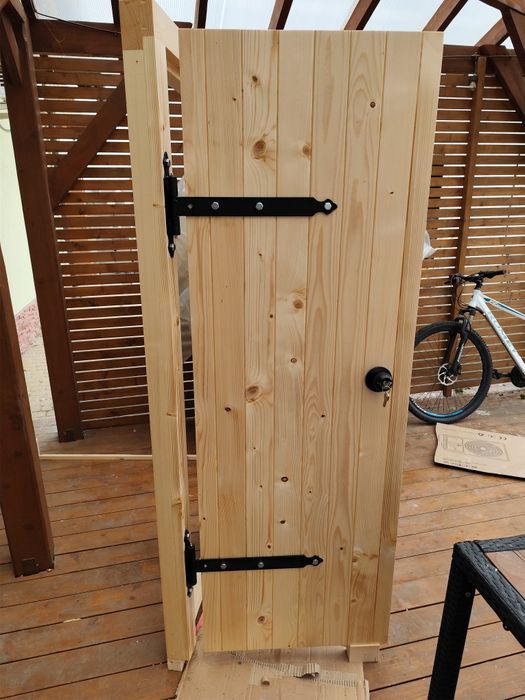 Dzwi drewniane, gospodarcze, piwniczki na wymiar piwnicy domków letni