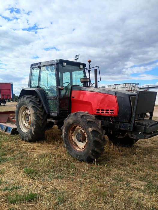 Valtra Valmet 8000