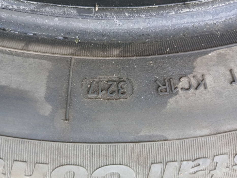 Opony wielosezonowe 215/60/17 FULDA bieżnik 7,5mm F-VAT