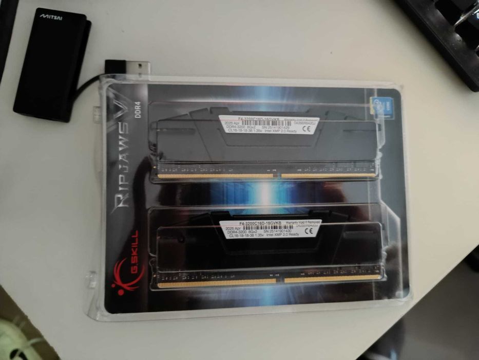 G.SKILL Ripjaws V 16GB (2x8GB) DDR4-3200MHz 1.35V Preta