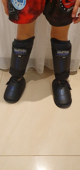 Ochraniacze do kickboxingu