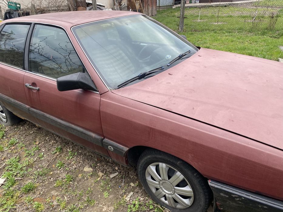 Продам терміново Audi 100 на запчастини