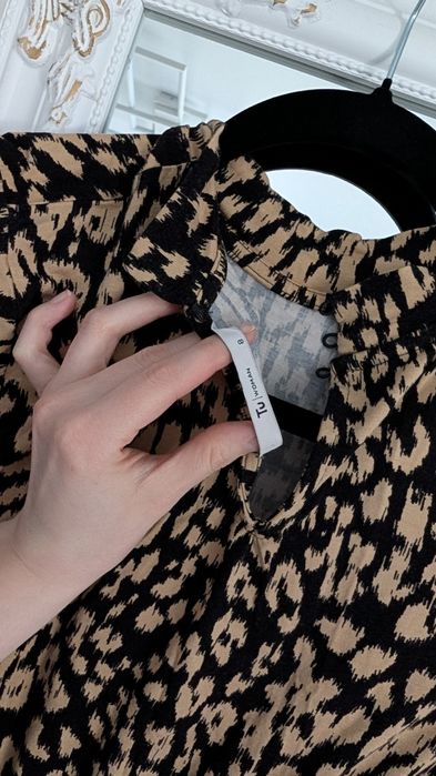 Сукня з принтом лео