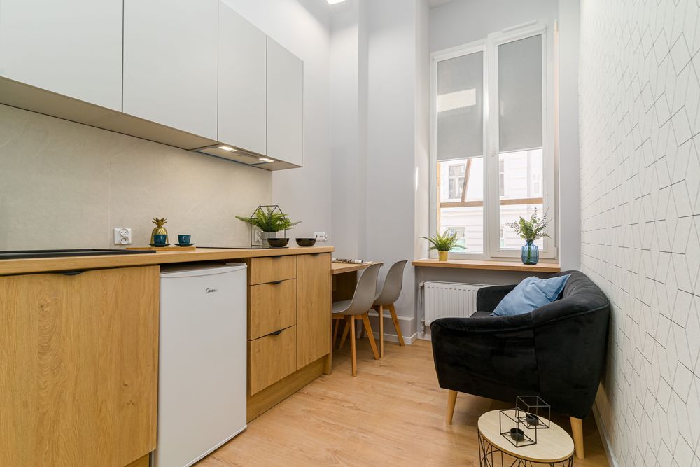 Nowoczesna kawalerka z antresolą – centrum Łodzi, Żeromskiego 17