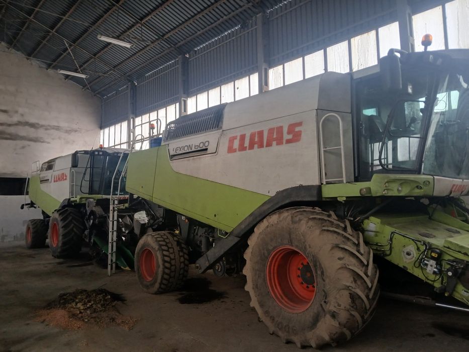 Claas lexion 600 john deere