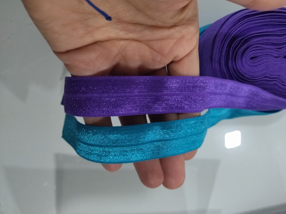 Elástico viés com brilho e vinco