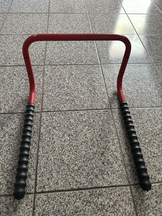 Suporte metálico para bicicletas