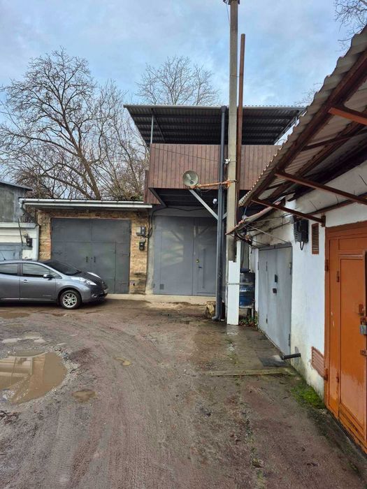 Оренда гаражу на Новому світі