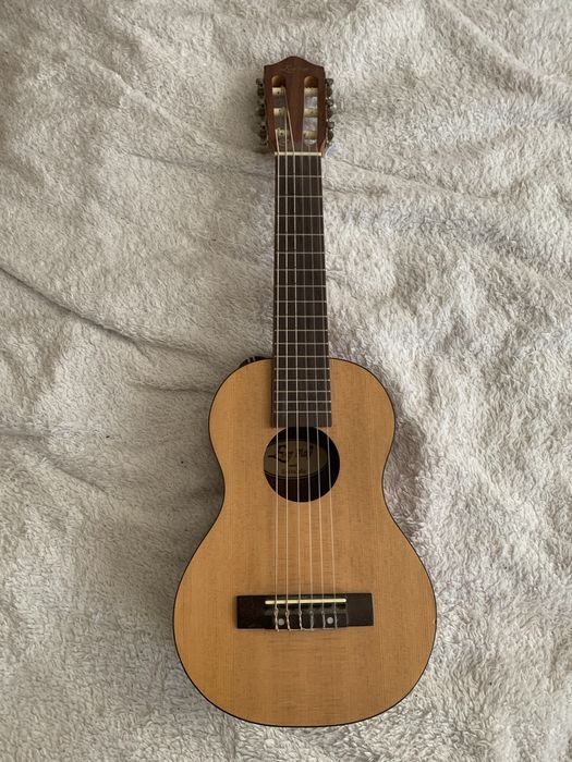 Guitalele - mała gitara turystyczna Ever Play