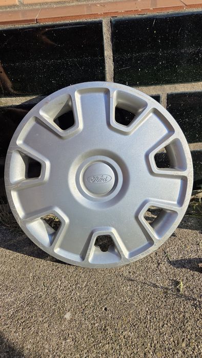 Оригінальні ковпаки Ford радіус 15"