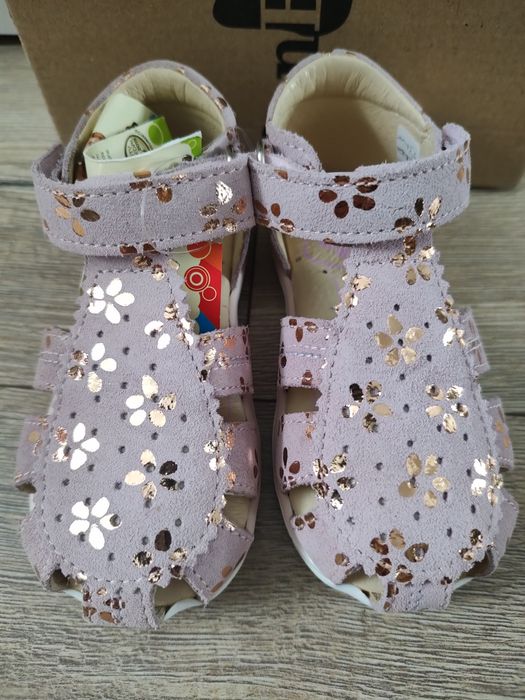 Skórzane sandały Renbut 22