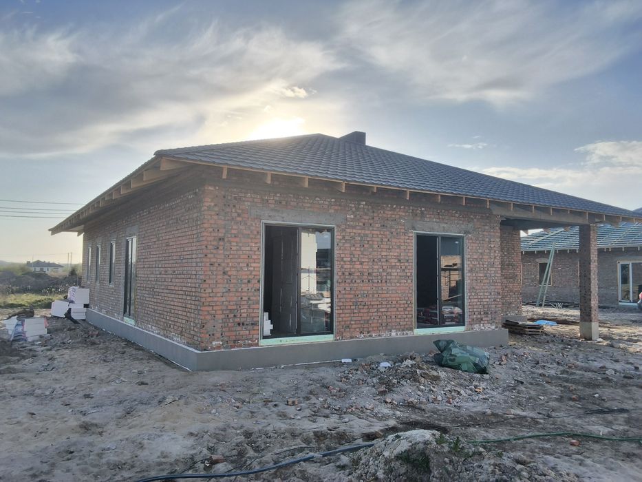 Продаж будинку на етапі будівництва с. Рованці 145 м². 6 сот з гаражем