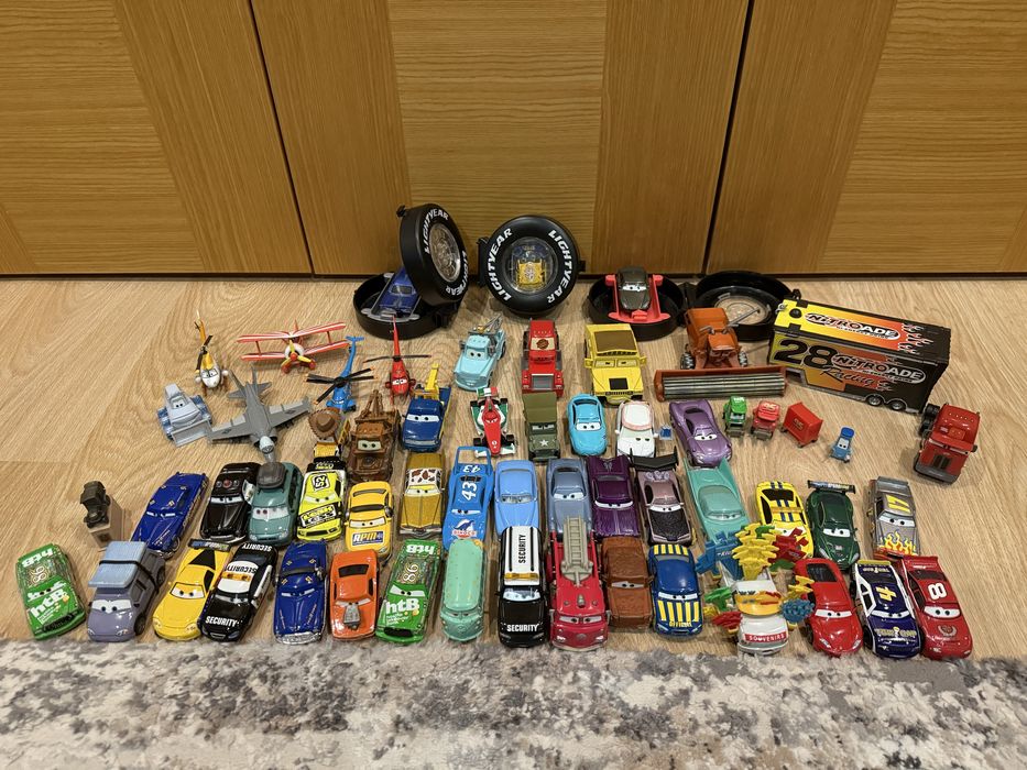 Carros de Filme Dos Carros ( Faisca McQueen )