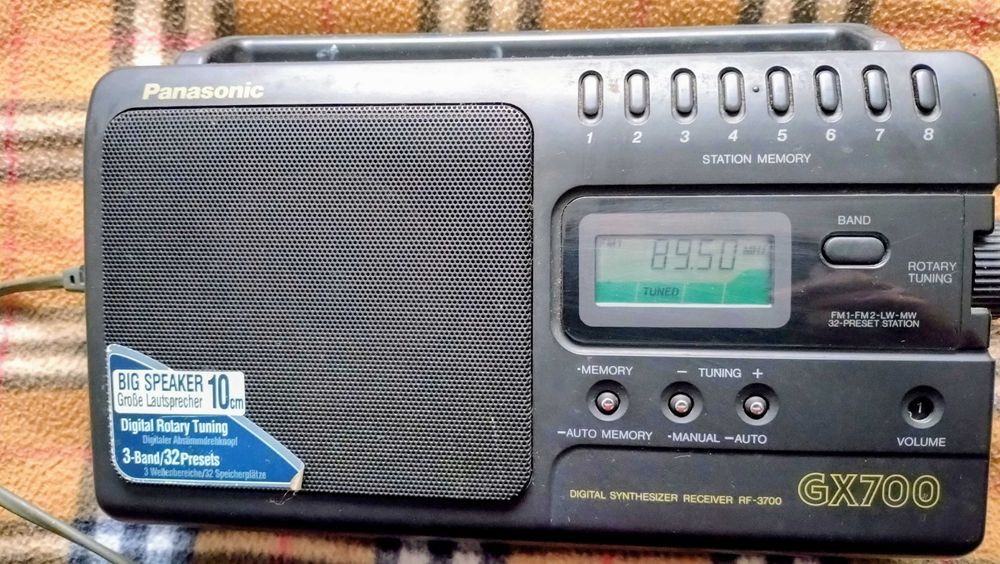 Radio Portatil Panasonic RF-3700 GX700 FM/LW/MW