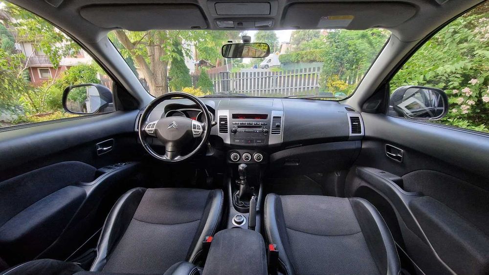 Citroen C-Crosser (jak Mitsubishi Outlander), 2.2 HDi, 4x4, 7 os.