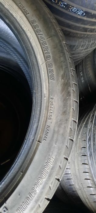 Комплект Вридстоун 225 25 19