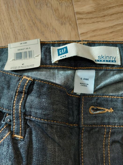 Nowe jeansy damskie marki GAP rozmiar M